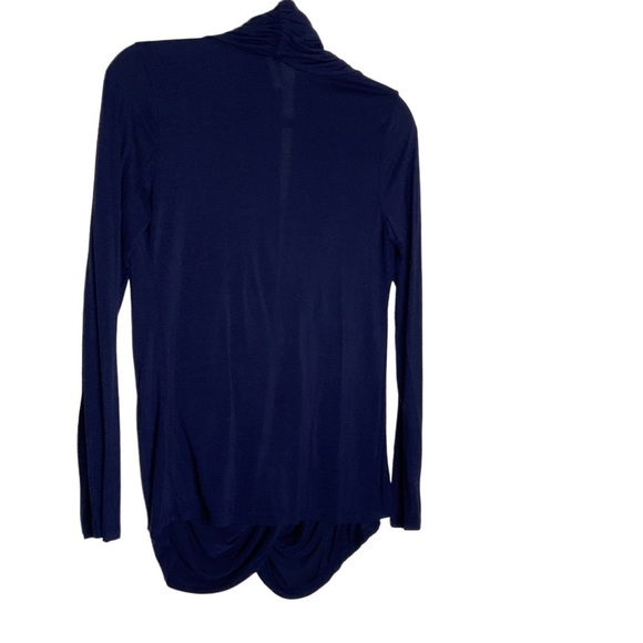 Popana navy blue wrap top. Size M - Picture 4 of 6